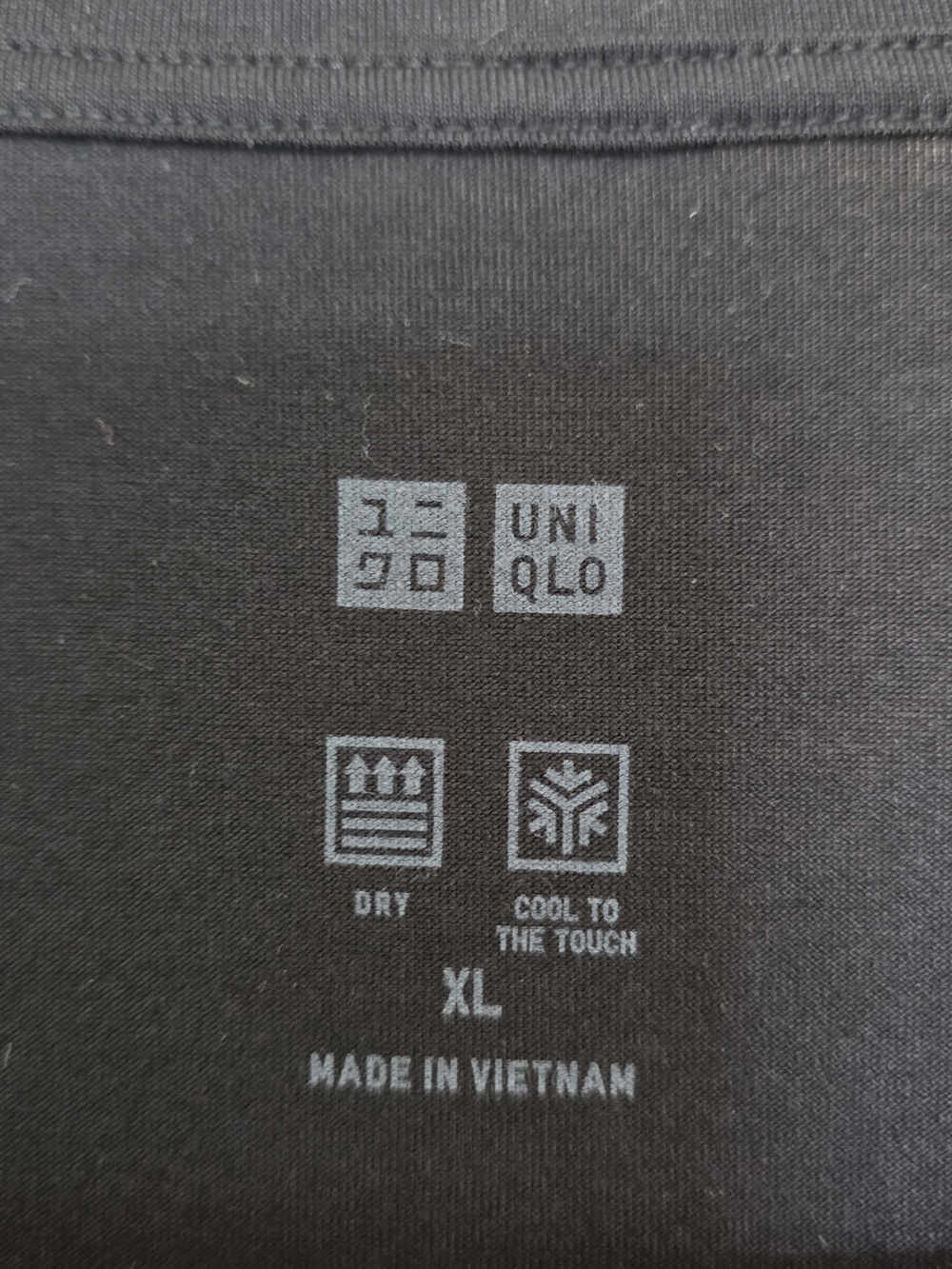 Uniqlo AIRism Relaxed T-Shirt — Black - Picture 4 of 4